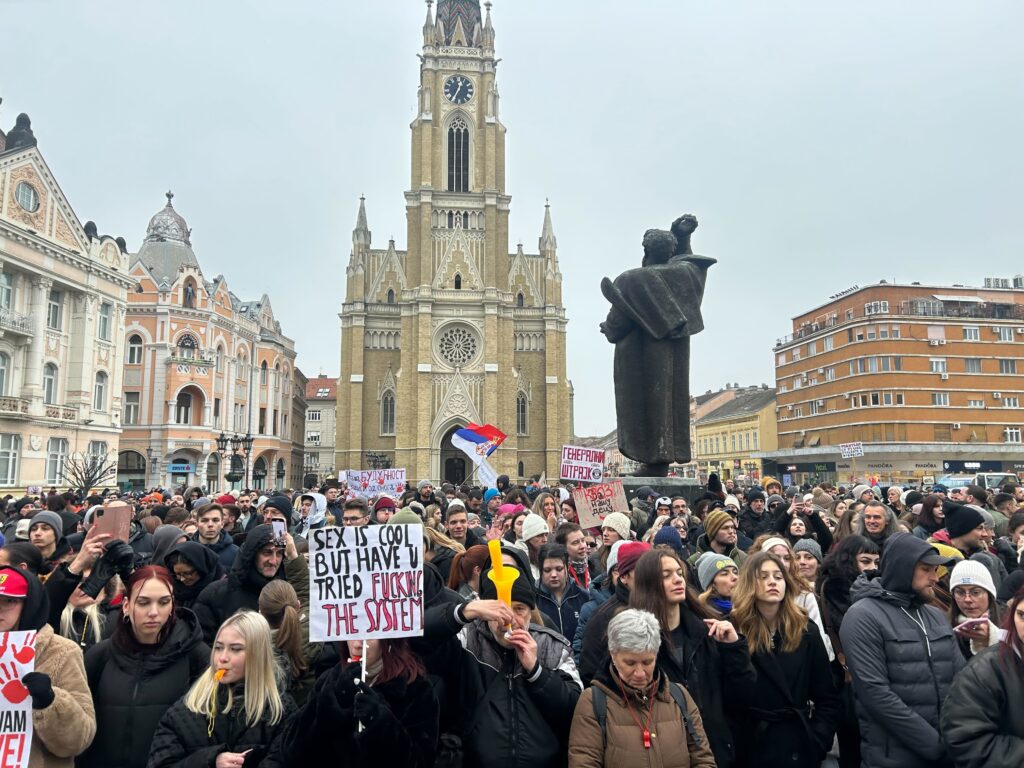 IFJ i EFJ osudile napade na novinare tokom protesta i upozorile na otpuštanje ifj