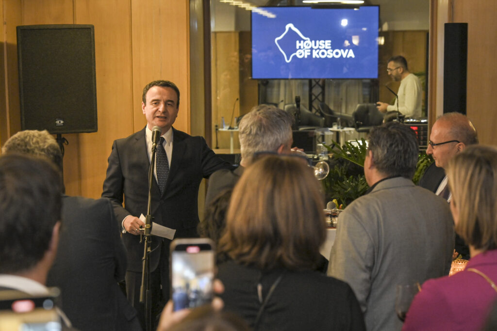 Završene aktivnosti „Kuće Kosova“ u Davosu Kurti