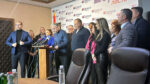 Obraćanje predsednika Srpske liste Zlatana Eleka u Mitrovici (Foto Kim)