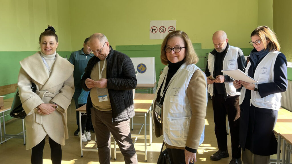 Šefica EUEOM Natali Luazo posetila Gračanicu (Foto Kim)
