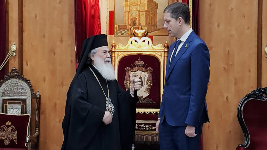Marko Đurić i jerusalimski patrijarh Teofil Treći (Foto Ministarstvo spoljnih poslova Srbije)