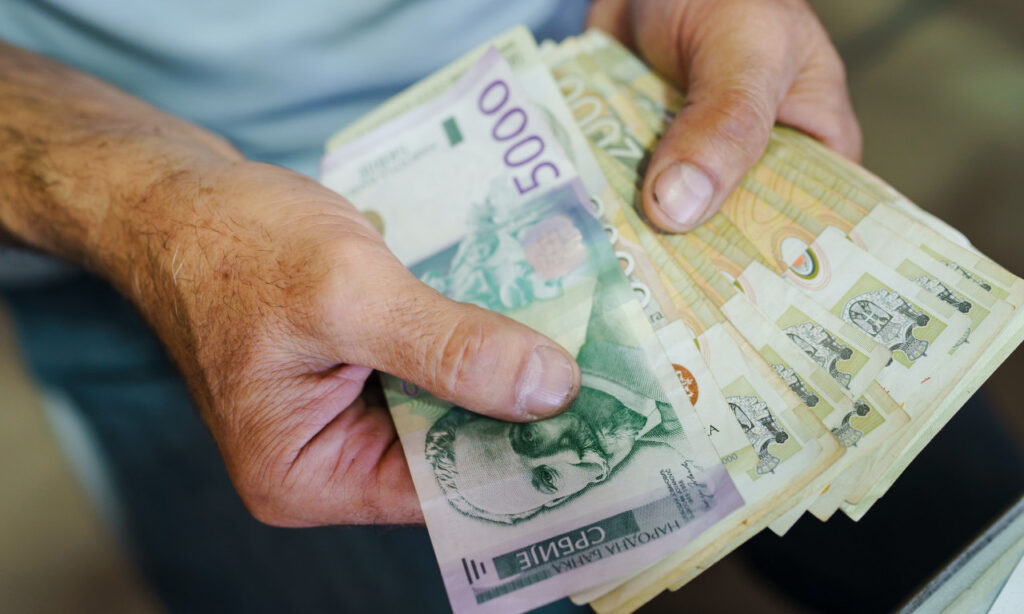 U četvrtak isplata dečjeg, roditeljskog dodatka i ostalih socijalnih davanja (Foto Istock)
