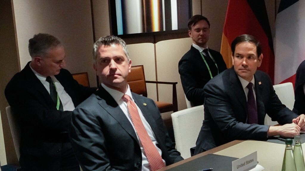 Marko Rubio (prvi s desna) izjavio je da pitanje članstva Kosova u NATO-u trenutno nije na dnevnom redu (Foto European Union, 2025/Johanna Leguerre)