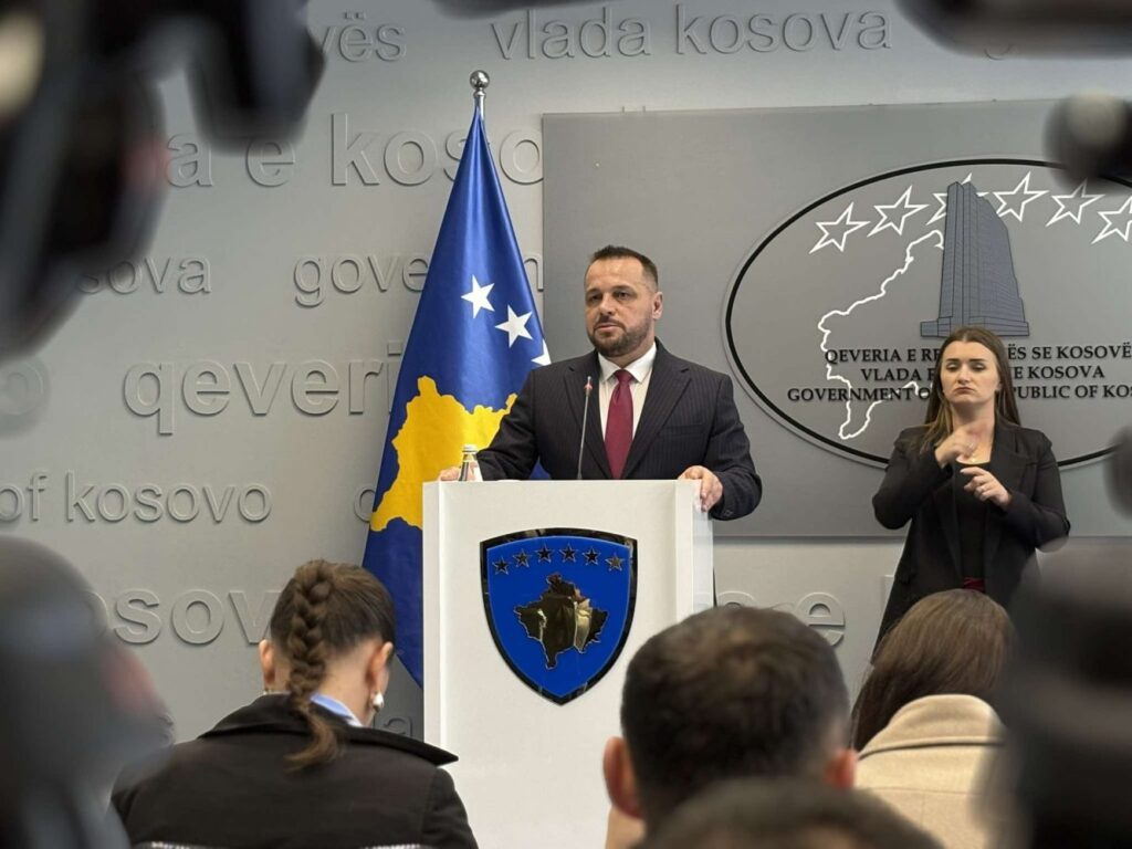 Maćedonci najavio ključne tačke saradnje sa SAD u oblasti odbrane Maćedonci najavio ključne tačke saradnje sa SAD u oblasti odbrane (Foto Ekonomia onlajn)