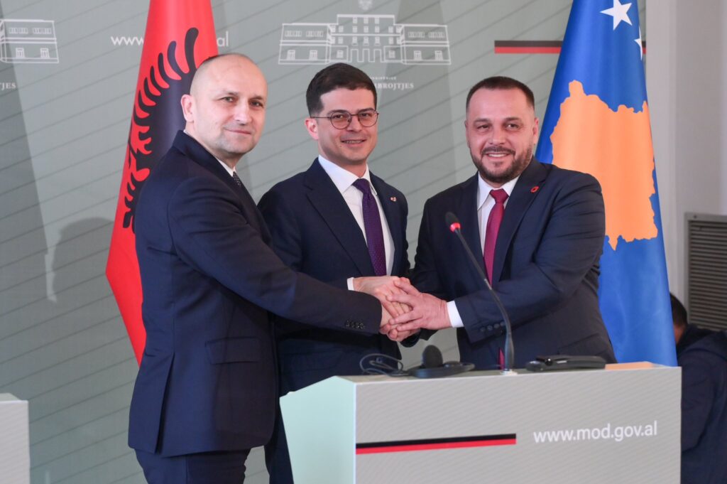 Ministar odbrane Kosova Ejup Maćedonci, Albanije Piro Vengu i Hrvatske Ivan Anušić