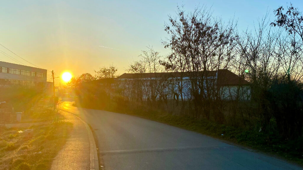 Slab mraz, pa sunčano i toplo vreme (Foto Kim)