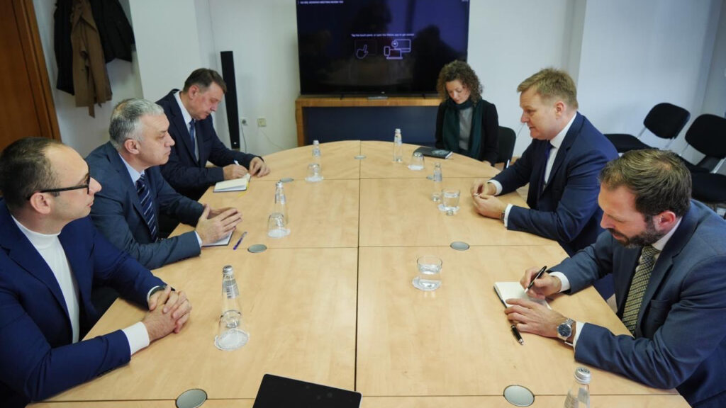Delegacija Srpske liste sa Sorensenom o teškoj situaciji Srba na Kosovu i primeni sporazuma (Foto Srpska lista)