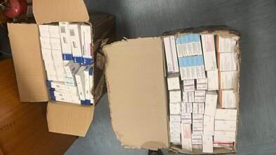 Zaplenjeni lekovi i vozilo u blizini Gnjilana (Foto Kosovska policija)
