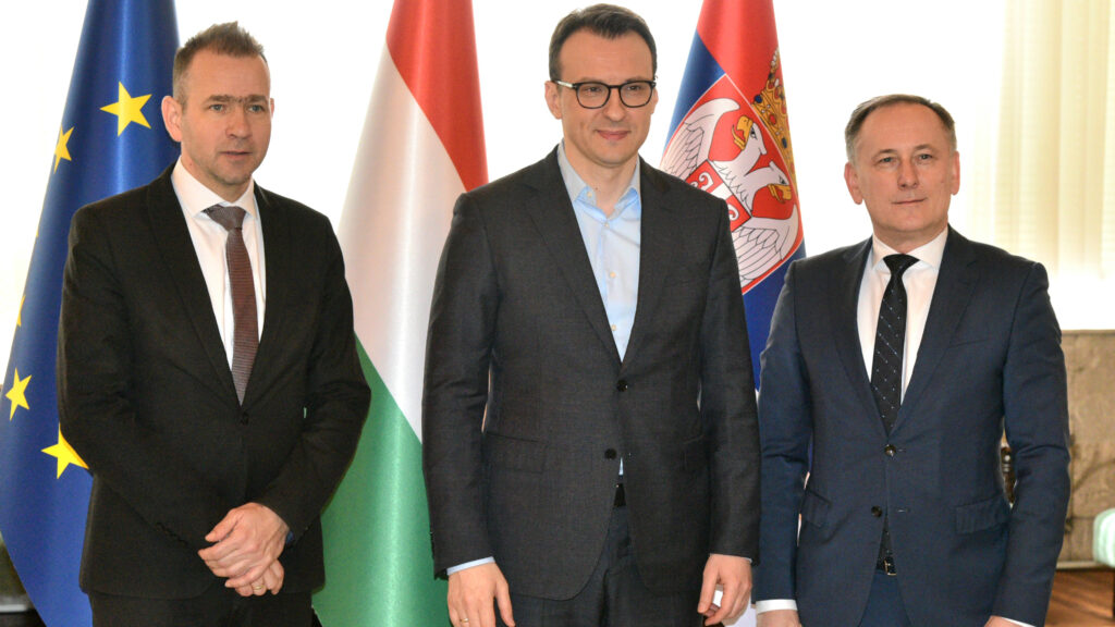 Petković sa Bunfordom o dešavanjima na Kosovu i ZSO Petković sa Bunfordom o dešavanjima na Kosovu i ZSO (Foto Kancelarija za KiM)