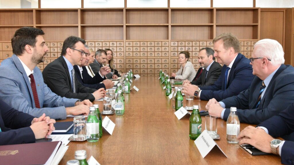 Petković sa Sorensenom o životu Srba na Kosovu, nastavku dijaloga i ZSO (Foto Kancelarija za KiM)