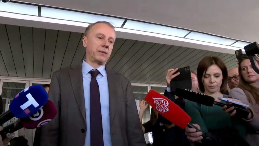Dogovoren novi sastanak rektora Đokića i premijera Macuta Dogovoren novi sastanak rektora Đokića i premijera Macuta (Foto N1)