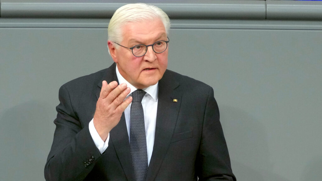 Nemački predsednik Frank-Valter Štajnmajer smatra da NATO ne treba proglašavati prerano mrtvim (Foto Kay Nietfeld/dpa)
