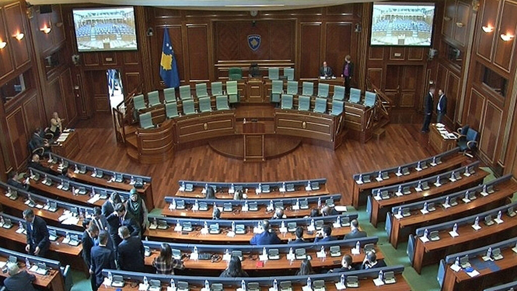 Niz pitanja pred konstitutivnu sednicu Skupštine Kosova Niz pitanja pred konstitutivnu sednicu Skupštine Kosova, ilustracija (Foto arhiva Kim)