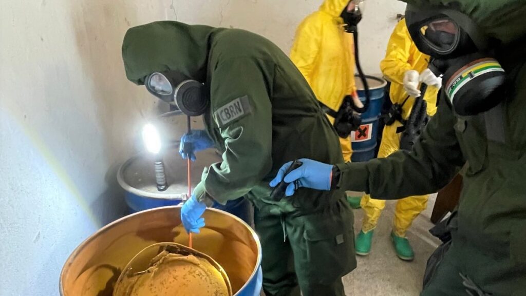 KFOR i KBS u zajedničkoj vežbi bezbednog rukovanja opasnim materijalima (Foto KFOR)