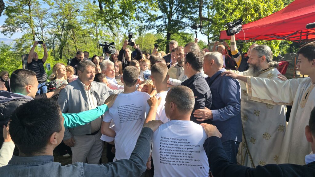 Meštani Goraždevca liturgijom i litijama proslavili Jeremijin dan (Foto Kim)