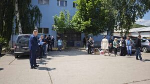 Radnicima JP „Vodovod Ibar“ naloženo da napuste prostorije i iznesu lične stvari (Foto Radio Kontakt Plus)