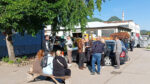 Radnici JKP Vodovod Ibar ispred zgrade (Foto pritnscr)