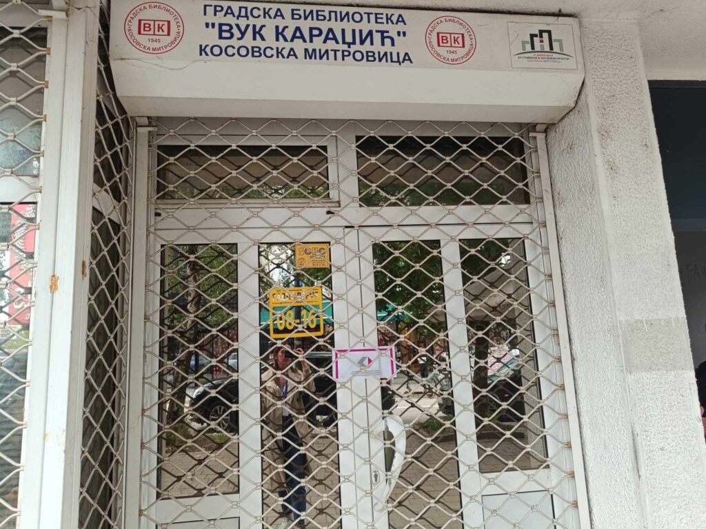 KAP: Nismo zabranili rad Gradske biblioteke u Severnoj Mitrovici, ponudili smo ugovor o korišćenju lokala KAP: Nismo zabranili rad Gradske biblioteke u Severnoj Mitrovici, ponudili smo ugovor o korišćenju lokala (fOTO koSSev)