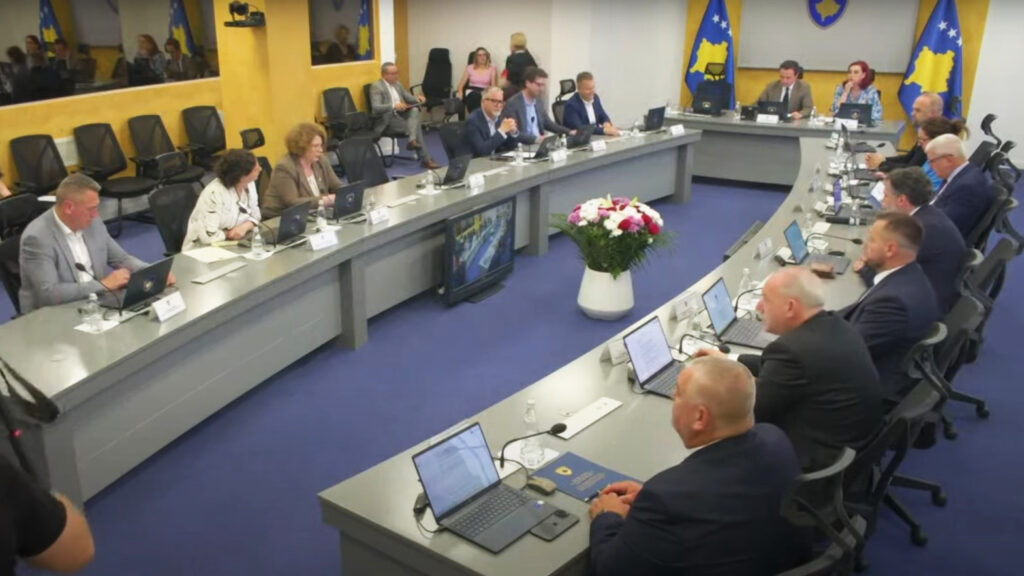 Kurti: Obeležavanje Vidovdana na Gazimestanu može dovesti do incidenata Kurti: Obeležavanje Vidovdana na Gazimestanu može dovesti do incidenata (Foto Kim)