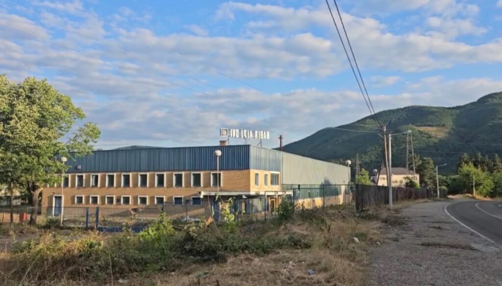 Fabrika „Ivo Lola Ribar“ u Gazivodama ponovo pokreće proizvodnju: Umesto alata – trafostanice (Foto Alternativna)