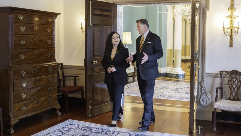 Vjosa Osmani i Kristofer Landau - SAD zvanično obavetile Kosovo o nastavku energetskog programa sa MCC-om (Foto X@DeputySecState)