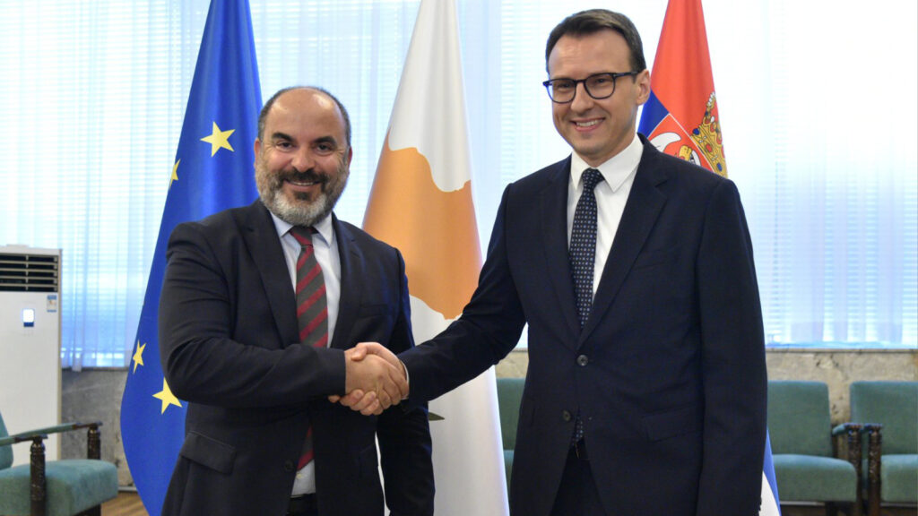 Petković sa ambasadorom Kipra: Srbi na Kosovu očekuju veći stepen zaštite i angažovanja međunarodne zajednice Petković sa ambasadorom Kipra: Srbi na Kosovu očekuju veći stepen zaštite i angažovanja međunarodne zajednice