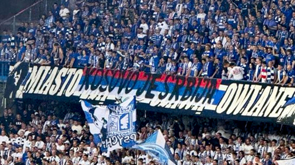 FS Kosova zahteva reakciju UEFA zbog transparenta na meču Leha i Crvene Zvezde (Foto Mozzart Bet/X)