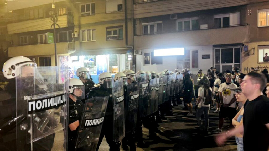 Protesti širom Srbije Protesti širom Srbije - Niš, (Foto FoNet/juznevesti.com/Tamara Radovanović)