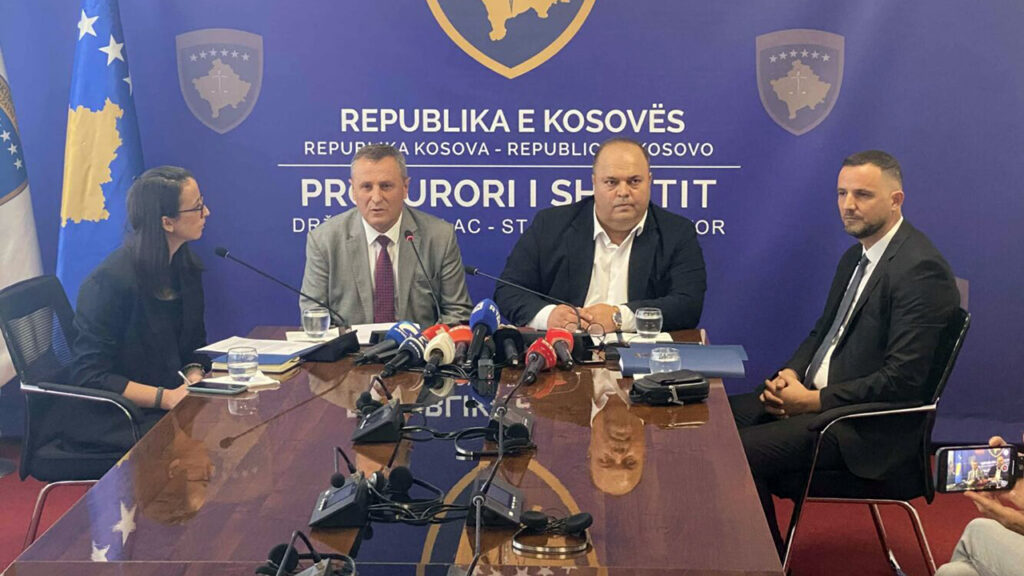 Specijalno tužilaštvo podiglo optužnicu protiv 21 osobe za ratne zločine Specijalno tužilaštvo podiglo optužnicu protiv 21 osobe za ratne zločine na Kosovu (Foto Ekonoomija onlajn)