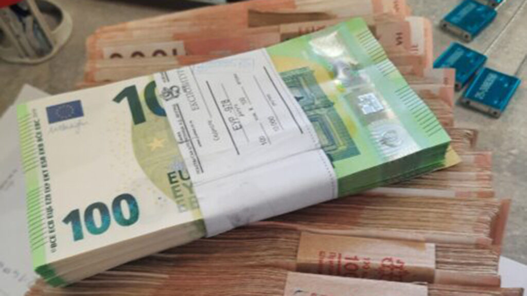 Kosovska carina zaplenila na Jarinju oko 20.000 evra