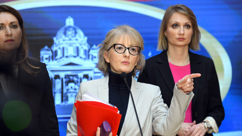 Raguš: Dobre vesti iz Njujorka po pitanju otpriznavanja Kosova Možemo očekivati dobre vesti iz Njujorka po pitanju otpriznavanja Kosova, poručila potpredsednica Skupštine Srbije Marina Raguš (Foto Amir Hamzagić/Nova.rs)