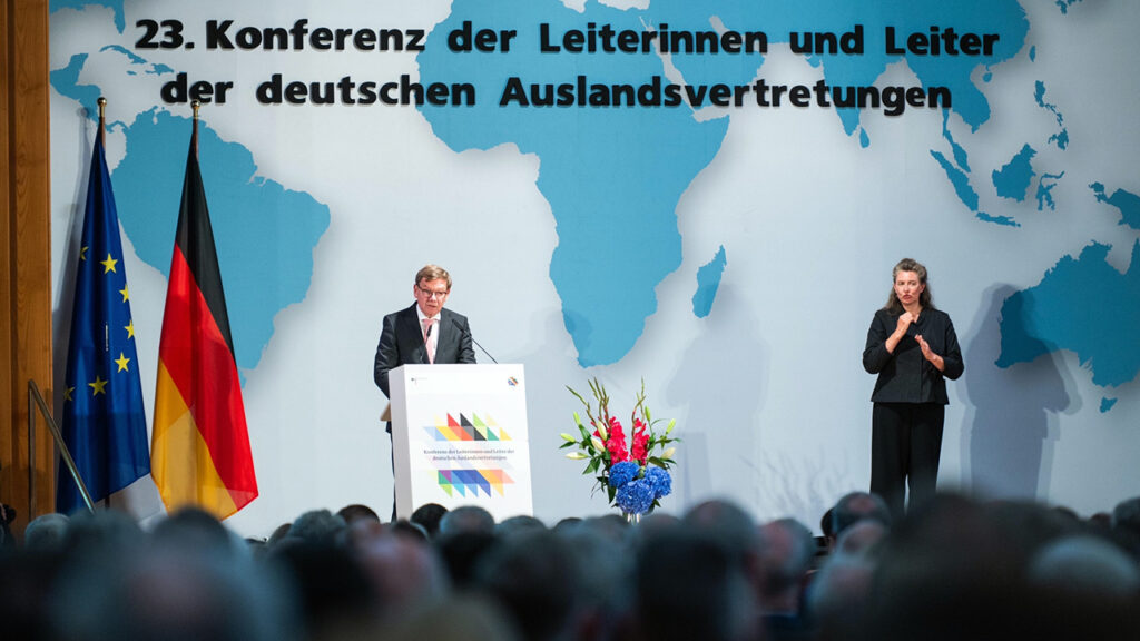 Nemački ministar spoljnih poslova Johan Vadeful na ambasadorsskoj konferenciji u Berlinu (Foto Fejsbuk@German Embassy Pristina)