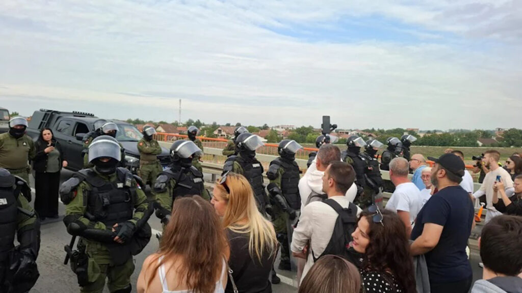 Počeo protest u Novom Sadu, građani na ulicama protiv skupova vlasti