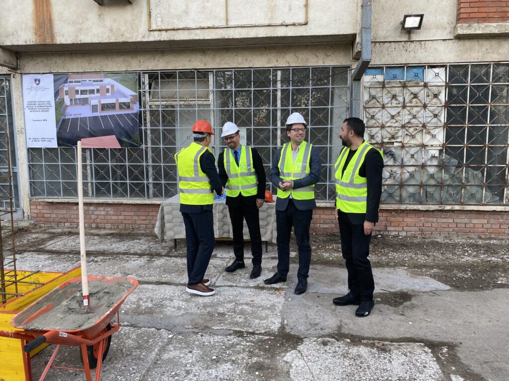 U Severnoj Mitrovici postavljen kamen temeljac za regionalnu kancelariju Poreske uprave
