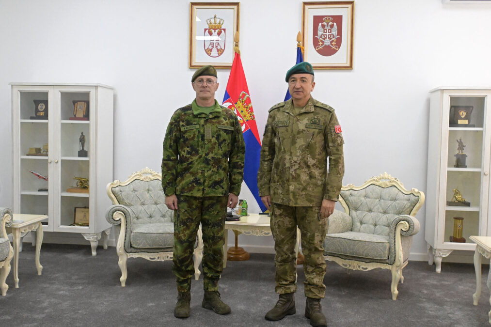 Načelnik Generalštaba Vojske Srbije razgovarao sa komandantom Kfora