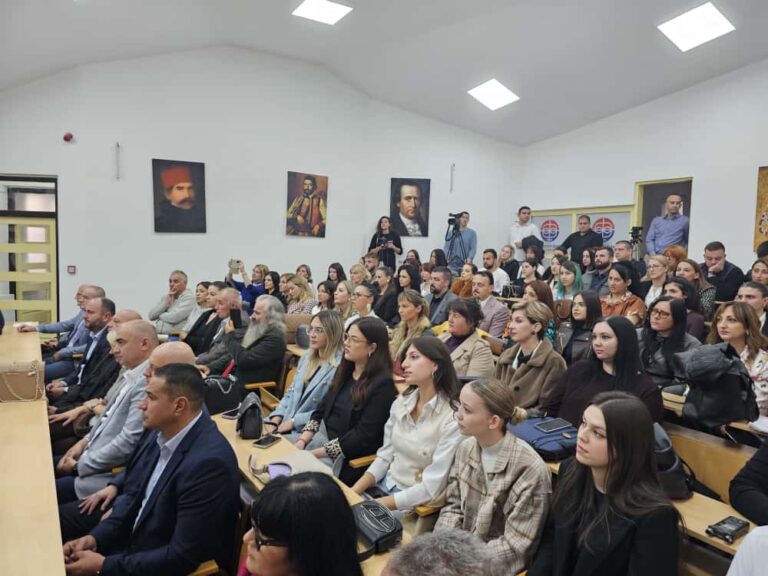 Filozofski fakultet Univerziteta u Prištini obeležio jubilej – 65 godina od osnivanja Filozofski fakultet Univerziteta u Prištini obeležio jubilej – 65 godina od osnivanja (Foto Radio Kontakt Plus)
