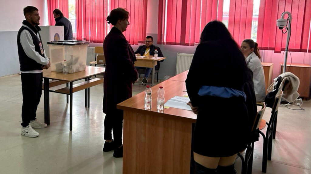 CIK: Na današnje izbore izašlo 36,33 odsto birača, dosta manje nego na decembarskim Izbori 2026(Foto Kim)