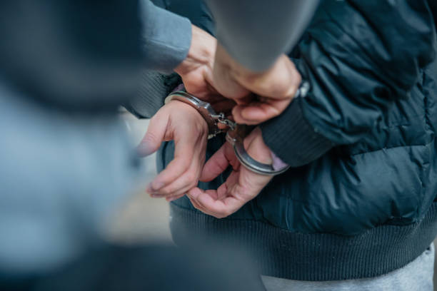 Uhapšen osumnjičeni za falsifikovanje dokumenata o državnoj imovini u Prištini Uhapšen osumnjičeni za falsifikovanje dokumenata o državnoj imovini u Prištini (Foto Istock)