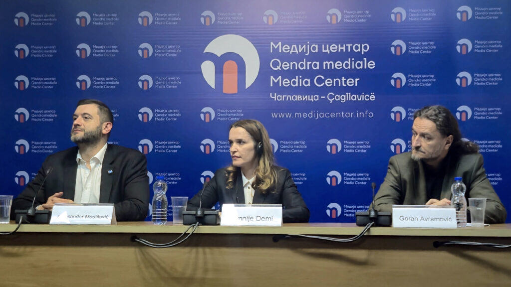Sve više rizika po privatnost u digitalnom dobu Sve više rizika po privatnost u digitalnom dobu - učesnici debate u Čaglavici (Foto Kim)