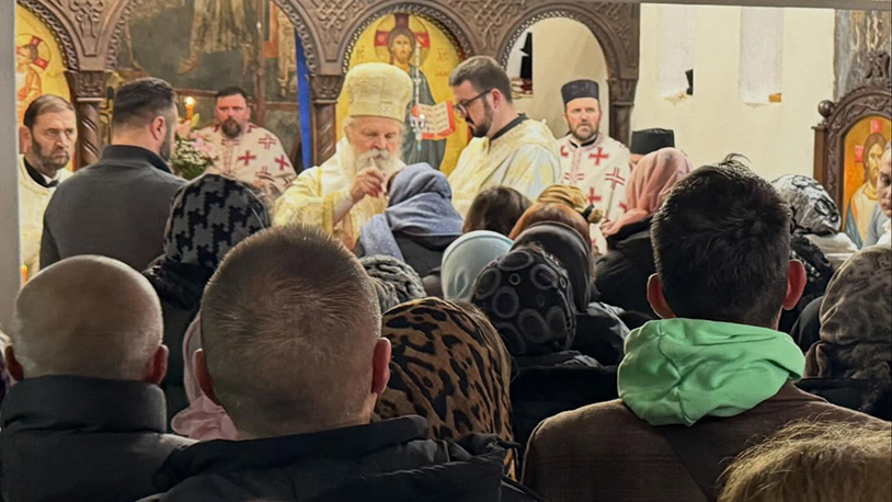 Mitropolit Teodosije služio liturgiju u manastiru Devič (Foto Radio Goraždevac)