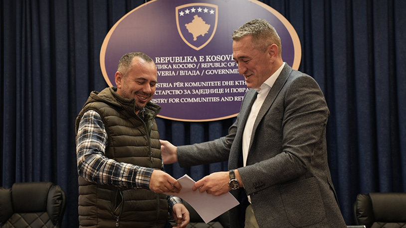 Podrška biznisima od Ministarstva za zajednice i povratak. Rašić na dodeli ugovora Podrška biznisima od Ministarstva za zajendice i povratak. Rašić na dodeli ugovora
