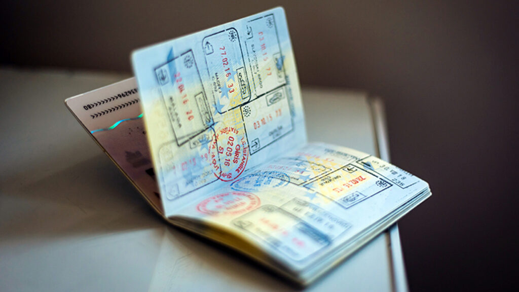 Bezvizni režim pod lupom: EK traži od Kosova jaču saradnju i kontrolu migracija Bezvizni režim pod lupom - EK traži od Kosova jaču saradnju i kontrolu migracija (Foto Unsplash)
