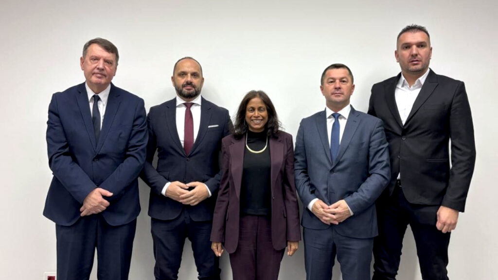 Gradonačelnici sa severa Kosova i otpravnica poslova ambasade SAD u Prištini Anu Pratipati (Foto Srpska lista)