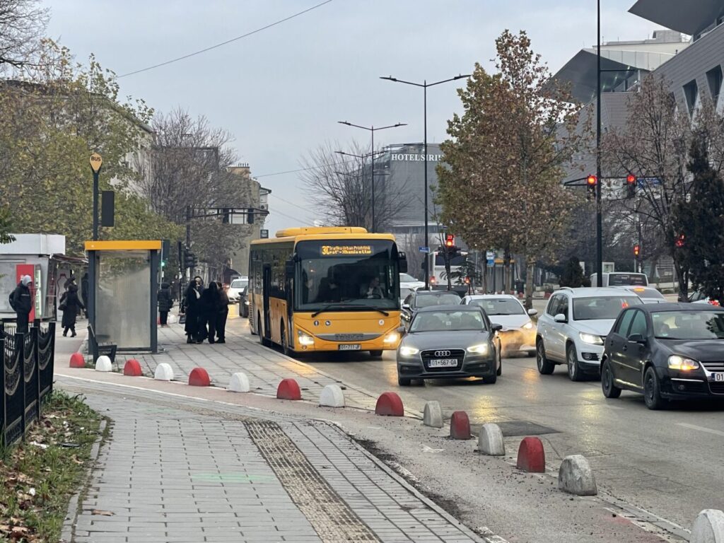 Priština: Posle devet dana javni prevoz nastavlja sa radom Priština (Foto Ekonomia onlajn)
