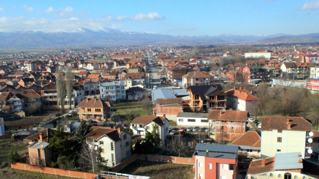 Ilegalni prelasci administrativne linije i šverc robe, ilustracija Podujevo (Foto Oma teos, CC BY-SA 3.0, Wikimedia)
