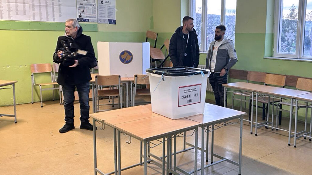 Ponovo prebrojani glasovi na polovini birališta, Damka možda bez mandata Otovorena biračka mesta u Gračanici (Foto Kim)