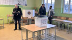 Otovorena biračka mesta u Gračanici (Foto Kim)