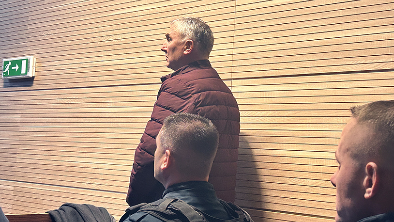 Boban Tonić negirao krivicu za ratni zločin u zatvorima u Lipljanu i Prištini Boban Tonić u sudnici