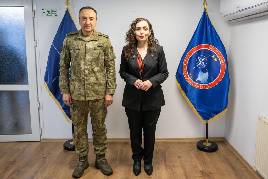 Ulutaš i Osmani o bezbednosnoj situaciji i saradnji institucija Ulutaš i Osmani o bezbednosnoj situaciji i saradnji institucija (Foto KFOR)