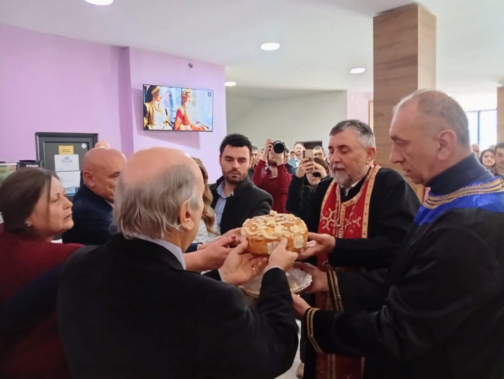 Svetosavska akademija na FTN: Znanje bez morala i obrazovanje bez vaspitanja nemaju smisao Svetosavska akademija na FTN: Znanje bez morala i obrazovanje bez vaspitanja nemaju smisao (Foto Radio Mitrovica Sever)